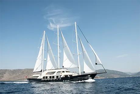 delux gulet yacht meira full sail 