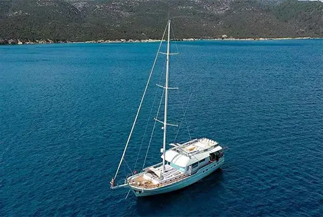 freedom luxury boat six cabins