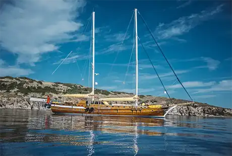 exterior view parss yacht 