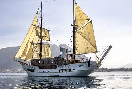 gulet yacht mimay portside sails open