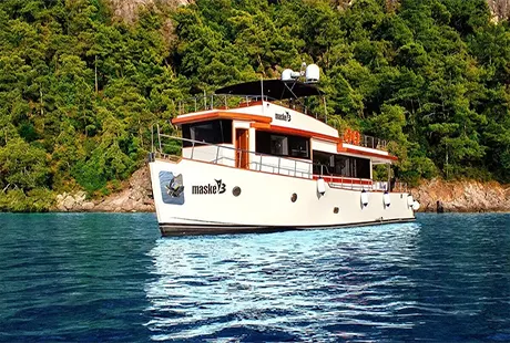 maske 3 trawler yacht docked in the bay 