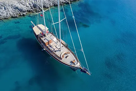 zephyria 2 exterior starboard side 