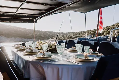 dining table capricorn 1 gulet yacht