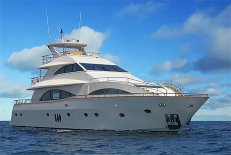 dream motor yacht starboard side view 