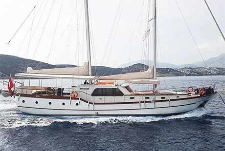 elifim 11 gulet yacht starboard side view