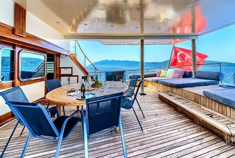 gulet yacht elara 1 aft deck general view