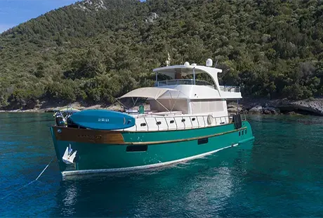 golden story trawler yacht 4 cabins 8 pax 