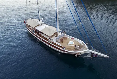 kayhan kaptan gulet yacht starboard side 