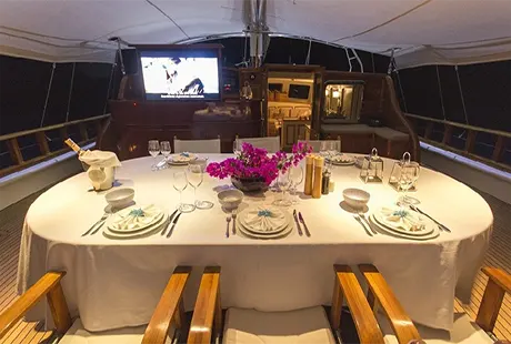 aft deck dining table cobra king gulet yacht