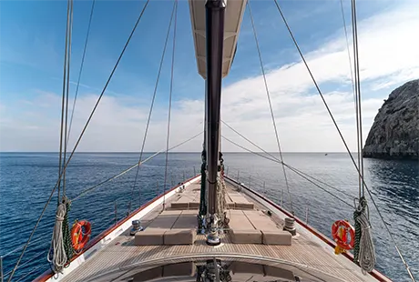 glorious 2 gulet foredeck sunbathing area 