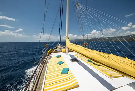 sunbeds front deck parss yacht 