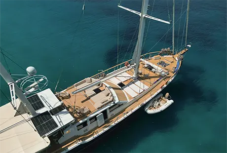 sailing yacht luja front deck overview